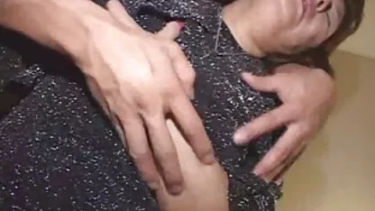 Latina milf Ashton Blake blinkt Ihre Muschi in free dicke titten porn einem öffentlichen park