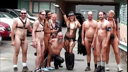 Niedliche teen Fingern und macht Ihre Muschi grosse busen sex nass