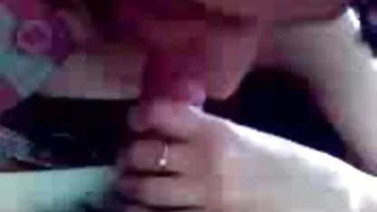 Slutty monster titten tube Büro