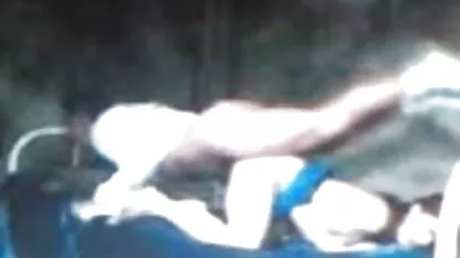 Junge teenager-paar gefangen durch die geile titten porn Mama